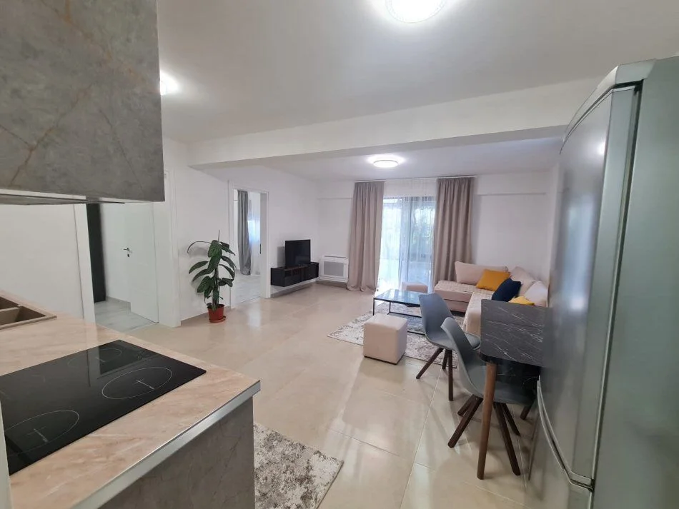 Tirane, jepet me qera apartament 2+1+Ballkon Kati 2, 100 m² 800 € (SHESHI WILLSON)