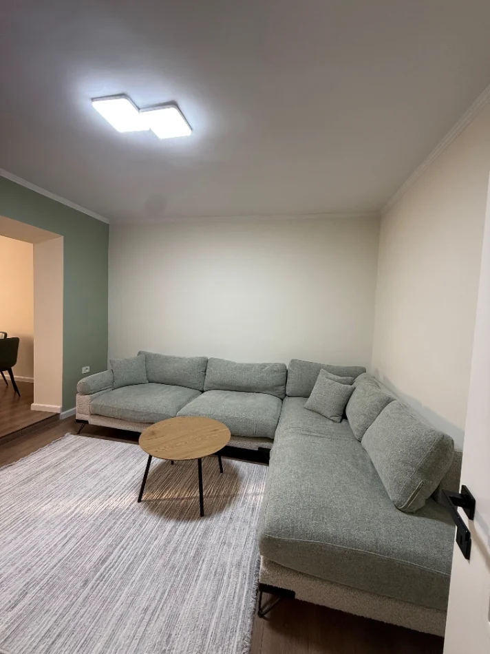 Tirane, jepet me qera apartament 2+1+Ballkon Kati 2, 100 m², Mine Peza, 🏷️ Çmimi: 85.000 Leke/Muaj