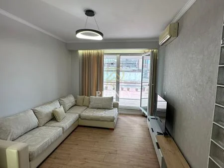 Tirane, jepet me qera apartament 2+1+Ballkon Kati 2, 107 m² 1.000 € (Don Bosko afer Vizion Plus)