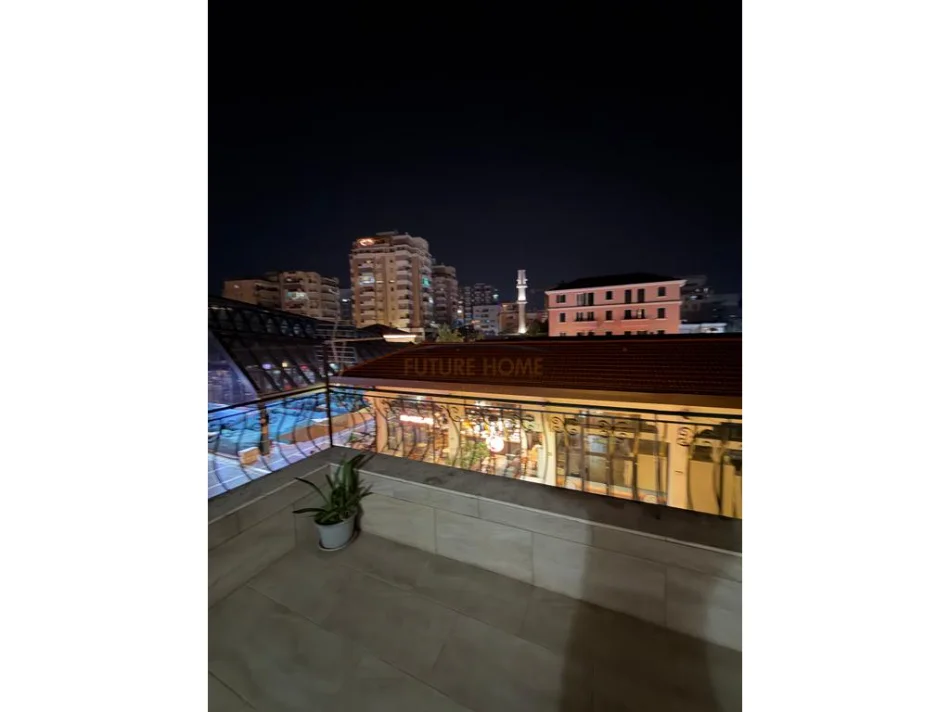 Tirane, jepet me qera apartament 2+1+Ballkon Kati 2, 110 m² 850 € (Pazari i Ri)