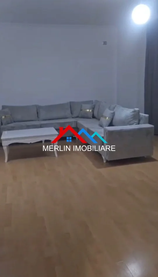 Tirane, jepet me qera apartament 2+1+Ballkon Kati 2, 115 m² 525 € (RRUGA 3 DESHMORET,YZBERISHT)