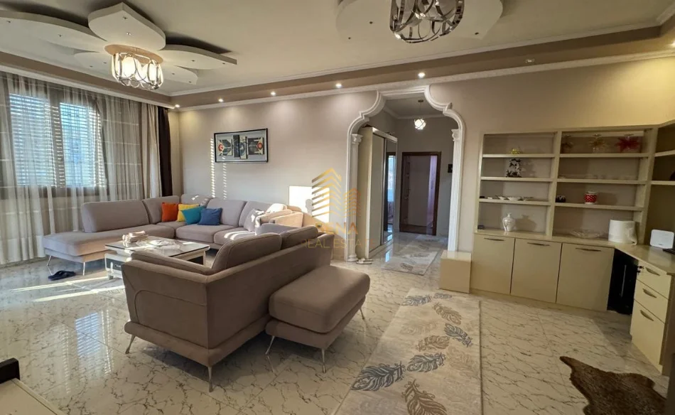 Tirane, jepet me qera apartament 2+1+Ballkon Kati 2, 145 m² 500 € (Allias)