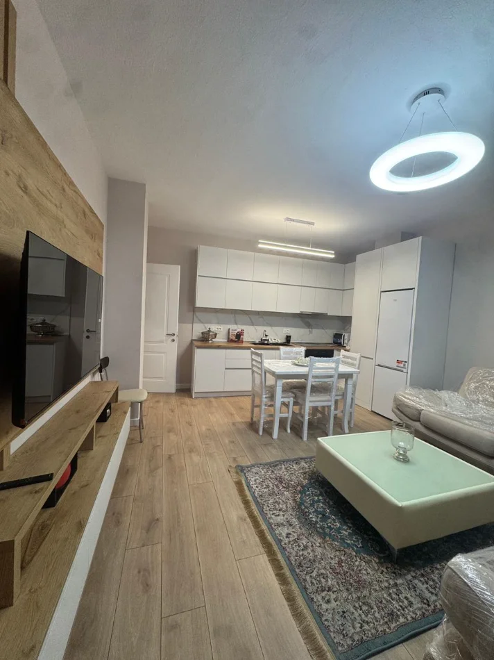 Tirane, jepet me qera apartament 2+1+Ballkon Kati 3, 100 m² 900 € (MYSLYM SHYRI)