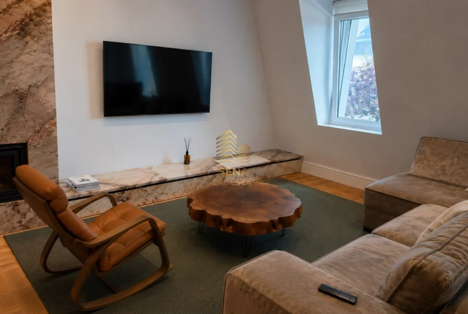 Tirane, jepet me qera apartament 2+1+Ballkon Kati 3, 120 m² 2.000 € (Joy Residence)