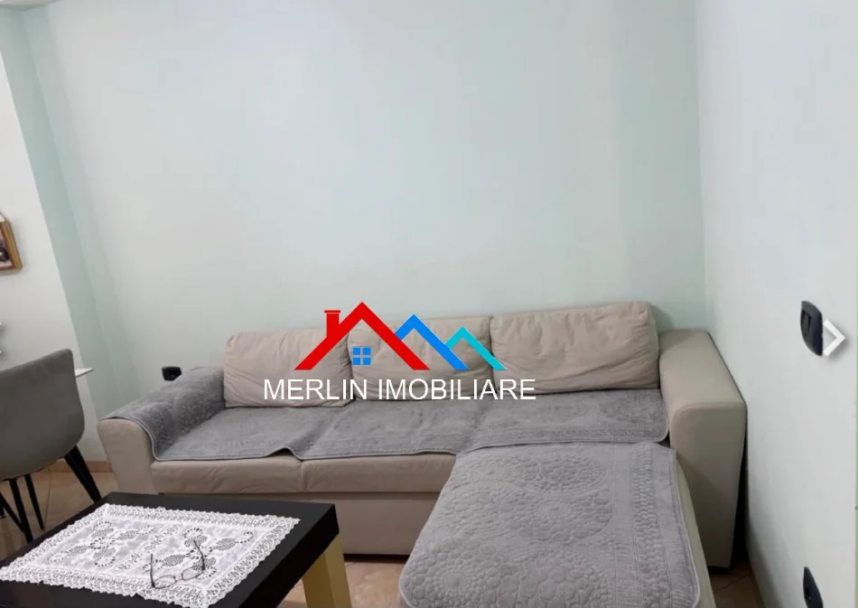 Tirane, jepet me qera apartament 2+1+Ballkon Kati 3, 67 m² 50,000 leke/muaj (BULEVARDI BAJRAM CURRI,MATERNITETI I RI.)