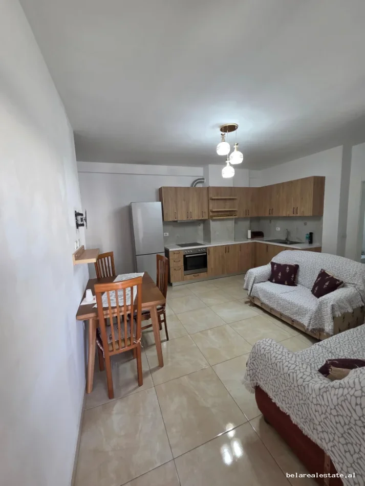 Tirane, jepet me qera apartament 2+1+Ballkon Kati 3, 91 m² 480 € (Astir)