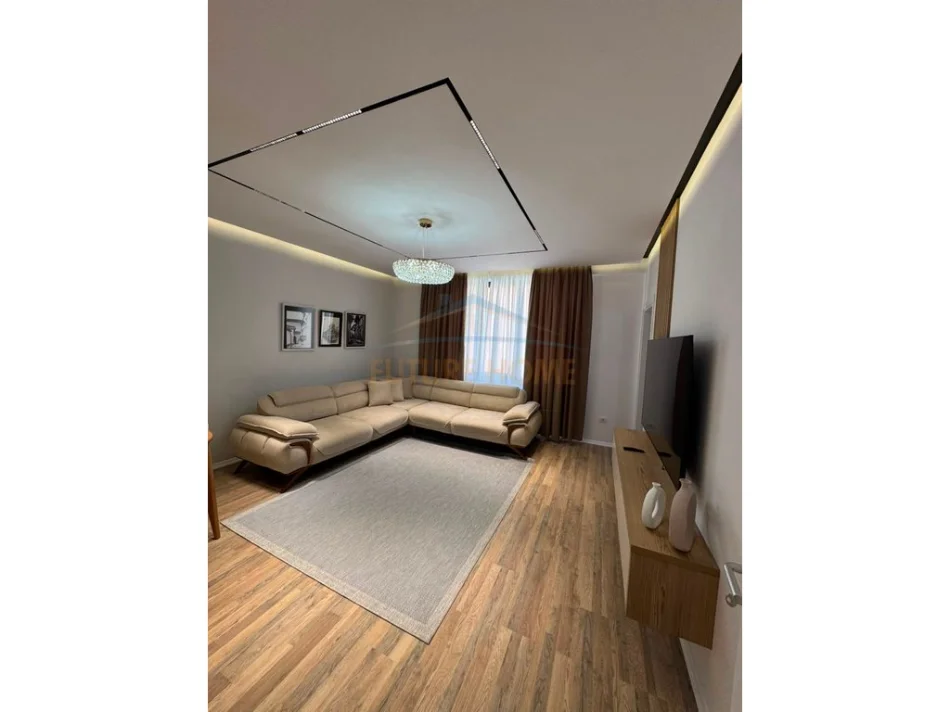Tirane, jepet me qera apartament 2+1+Ballkon Kati 3, 94 m² 850 € (Rruga e Elbasanit, Xheluks Residence)