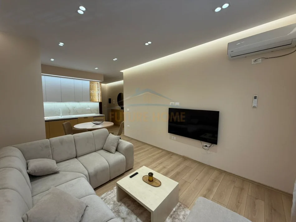Tirane, jepet me qera apartament 2+1+Ballkon Kati 4, 104 m² 850 € (Don Bosko)