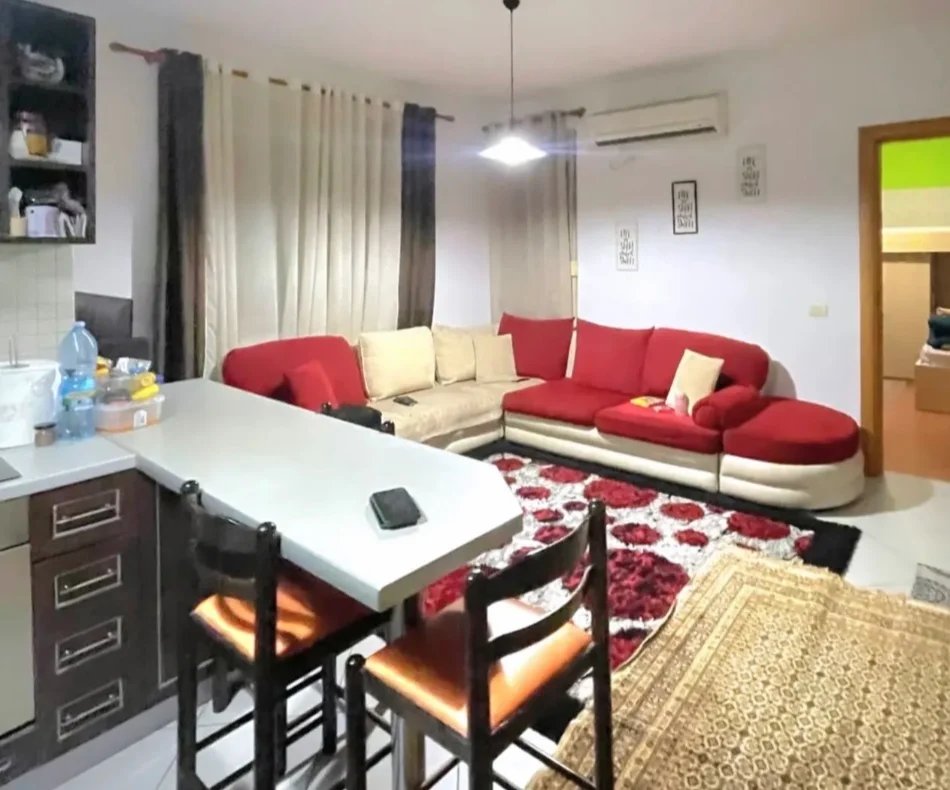 Tirane, jepet me qera apartament 2+1+Ballkon Kati 5, 88 m² 500 € (Prane Fabrikes se Miellit)