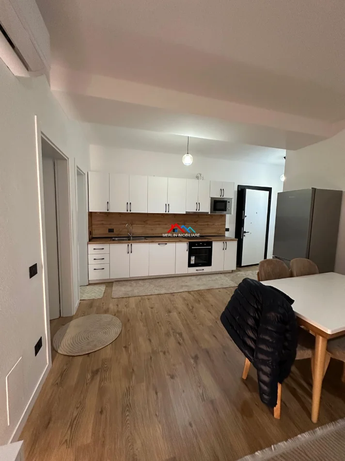 Tirane, jepet me qera apartament 2+1+Ballkon Kati 5, 98 m² 600 € (RRUGA AZEM GALICA,PASKUQAN)