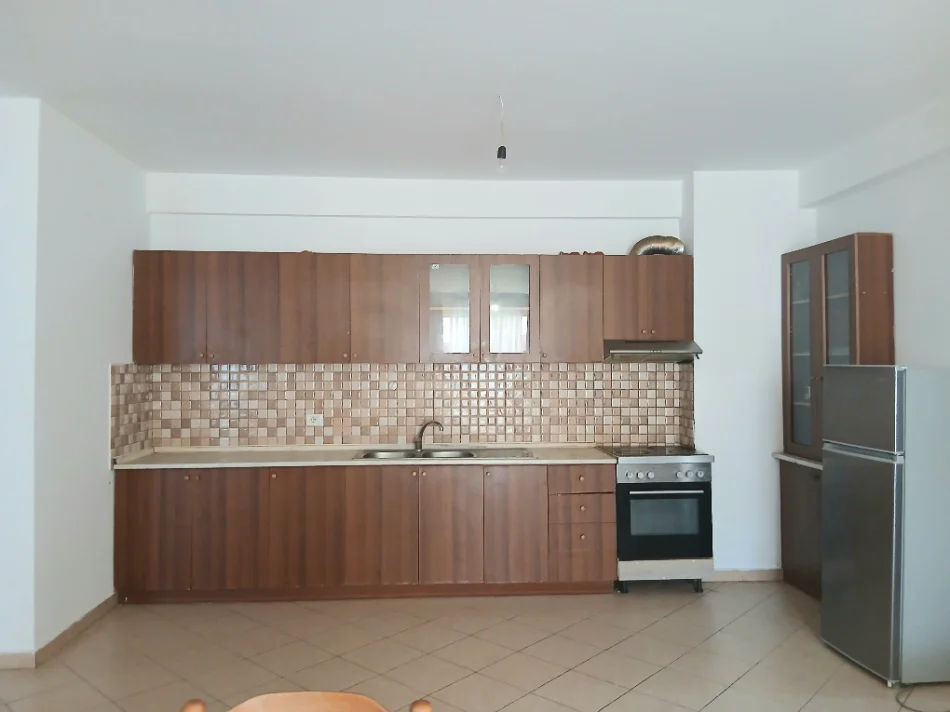 Tirane, jepet me qera apartament 2+1+Ballkon Kati 6, 100 m² 430 € (Astir)