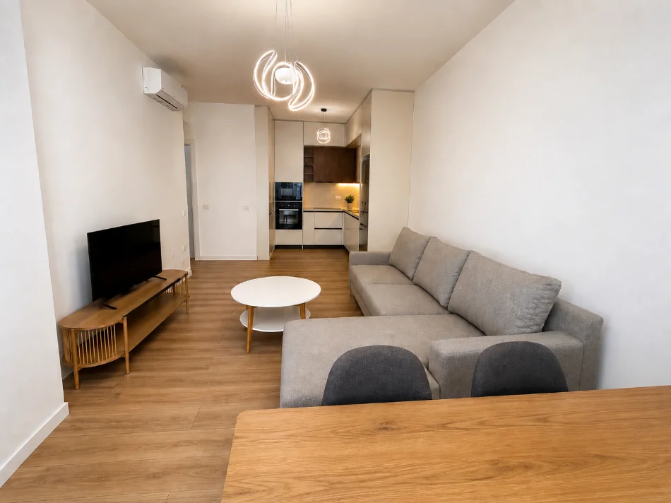 Tirane, jepet me qera apartament 2+1+Ballkon Kati 6, 460 €