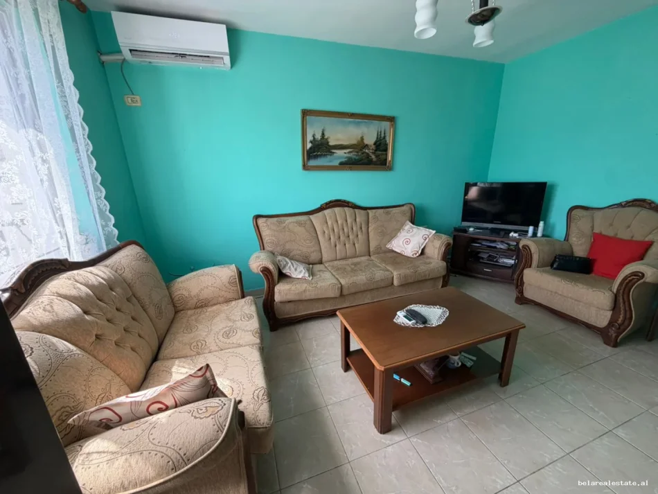 Tirane, jepet me qera apartament 2+1+Ballkon Kati 6, 80 m² 440 € (Shkolla e Baletit)