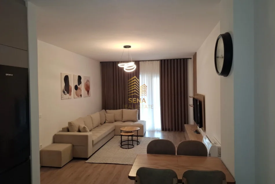 Tirane, jepet me qera apartament 2+1+Ballkon Kati 6, 87 m² 650 € (Kompleksi Aura)