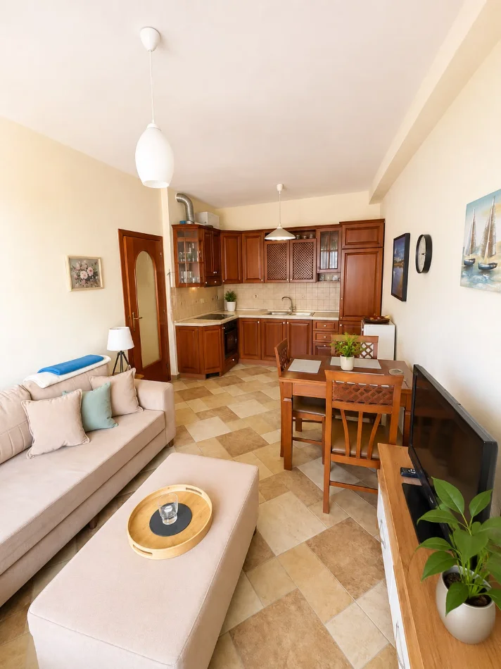 Tirane, jepet me qera apartament 2+1+Ballkon Kati 6, 95 m² 700 € (Harry Fultz/Rr.Panorama)