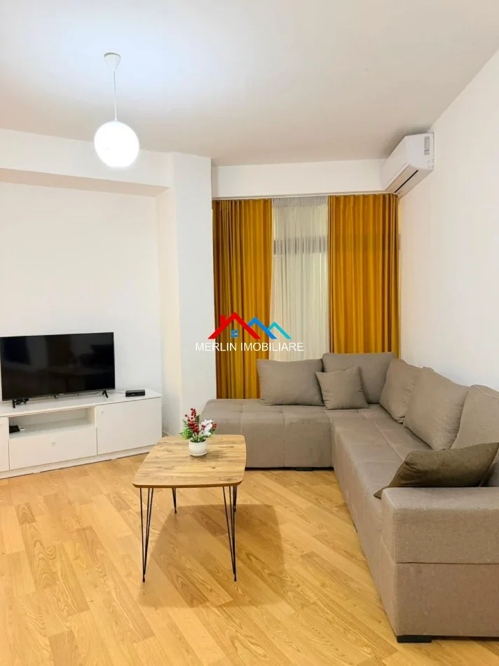 Tirane, jepet me qera apartament 2+1+Ballkon Kati 7, 114 m² 600 € (RRUGA AGIM QARRI,ASTIR)
