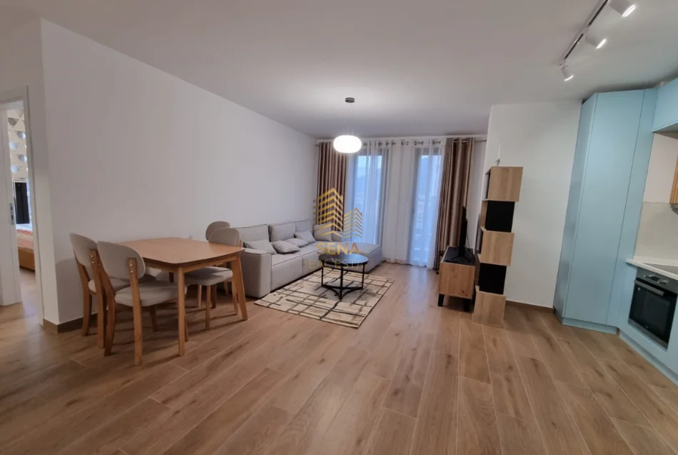 Tirane, jepet me qera apartament 2+1+Ballkon Kati 8, 100 m² 750 € (Rruga Kongresi Manastirit)