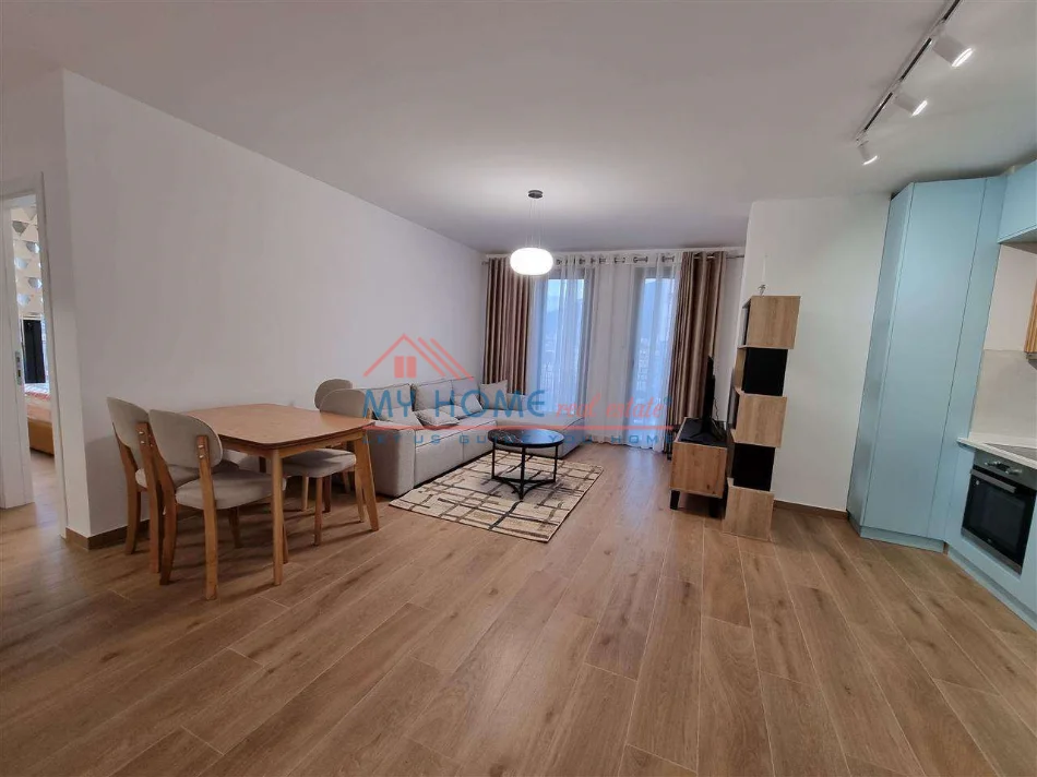 Tirane, jepet me qera apartament 2+1+Ballkon Kati 8, 100 m² 800 € (Rruga Kongresi i Manastirit)