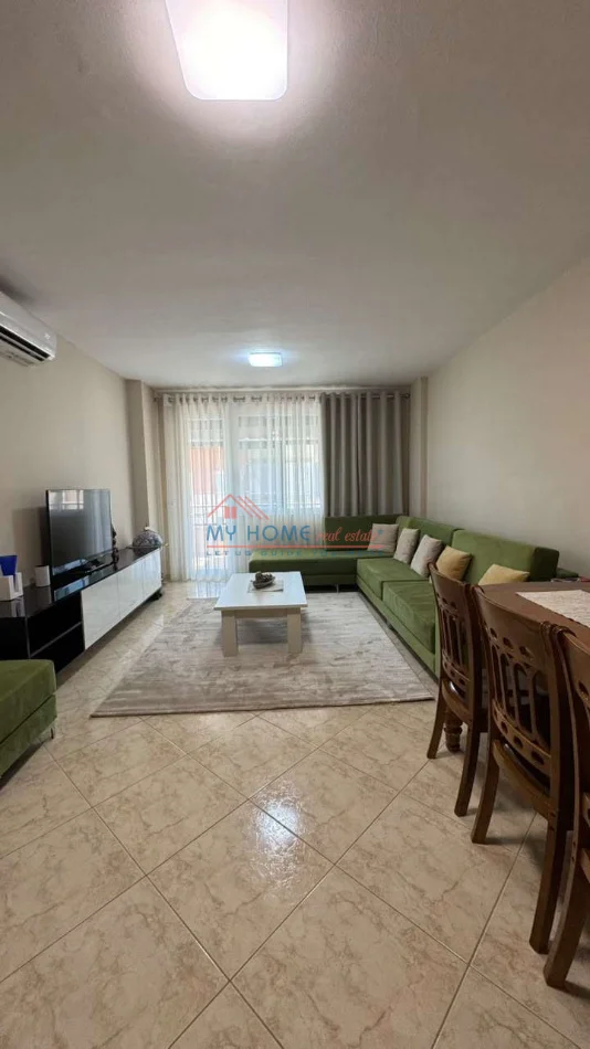 Tirane, jepet me qera apartament 2+1+Ballkon Kati 9, 95 m² 850 € (Rruga Frederik Shiroka)