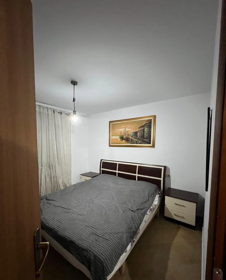 Tirane, jepet me qera apartament 2+1 Kati 0, 120 m² 550 € (Maternitet i Ri)