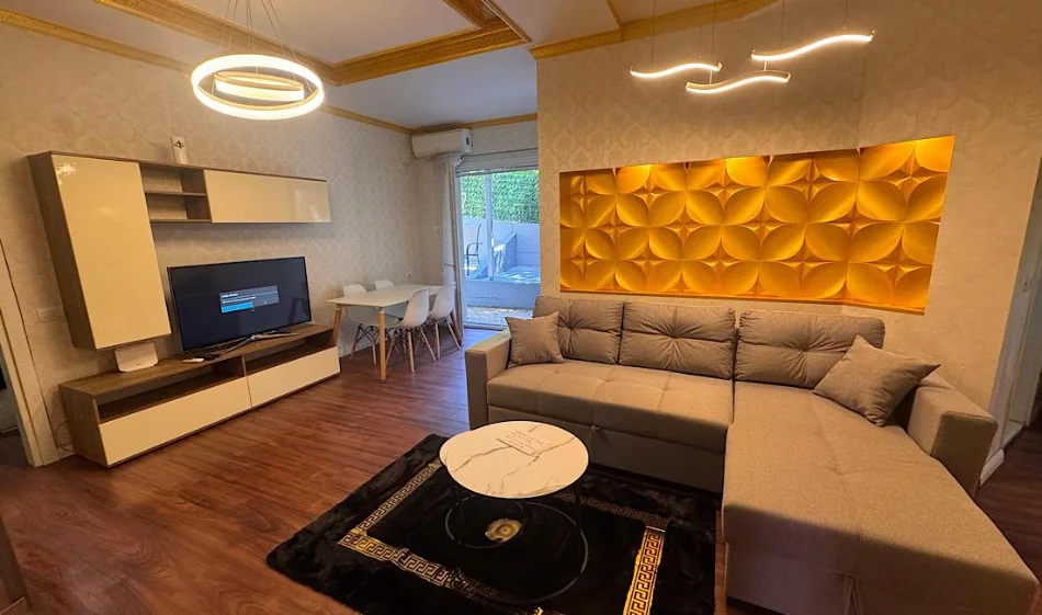 Tirane, jepet me qera apartament 2+1 Kati 0, 140 m² 750 € (Liqeni Thate)