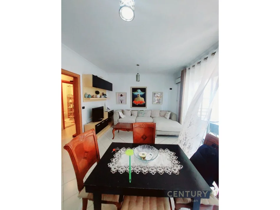 Tirane, jepet me qera apartament 2+1 Kati 10, 96 m² 600 € (Astir)