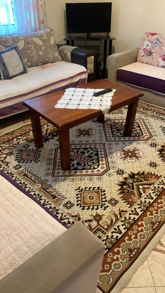 Tirane, jepet me qera apartament 2+1 Kati 1, 100 m² 400 € (Ali Demi)