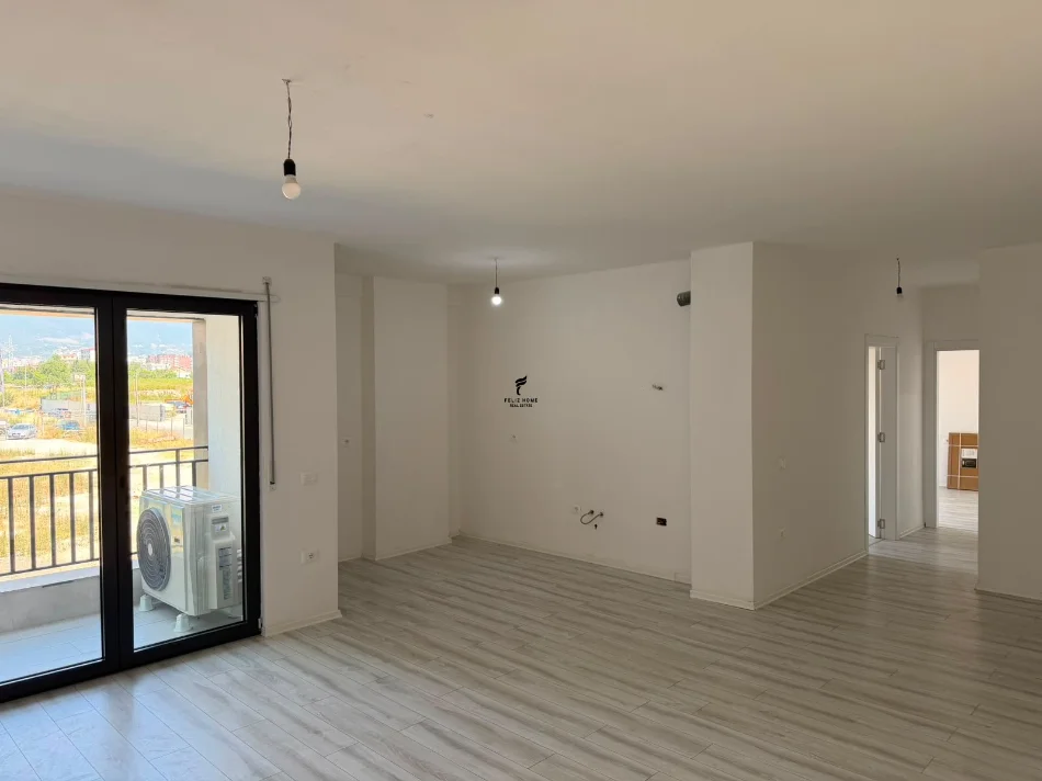 Tirane, jepet me qera apartament 2+1 Kati 1, 105 m² 700 € (JORDAN MISJA)