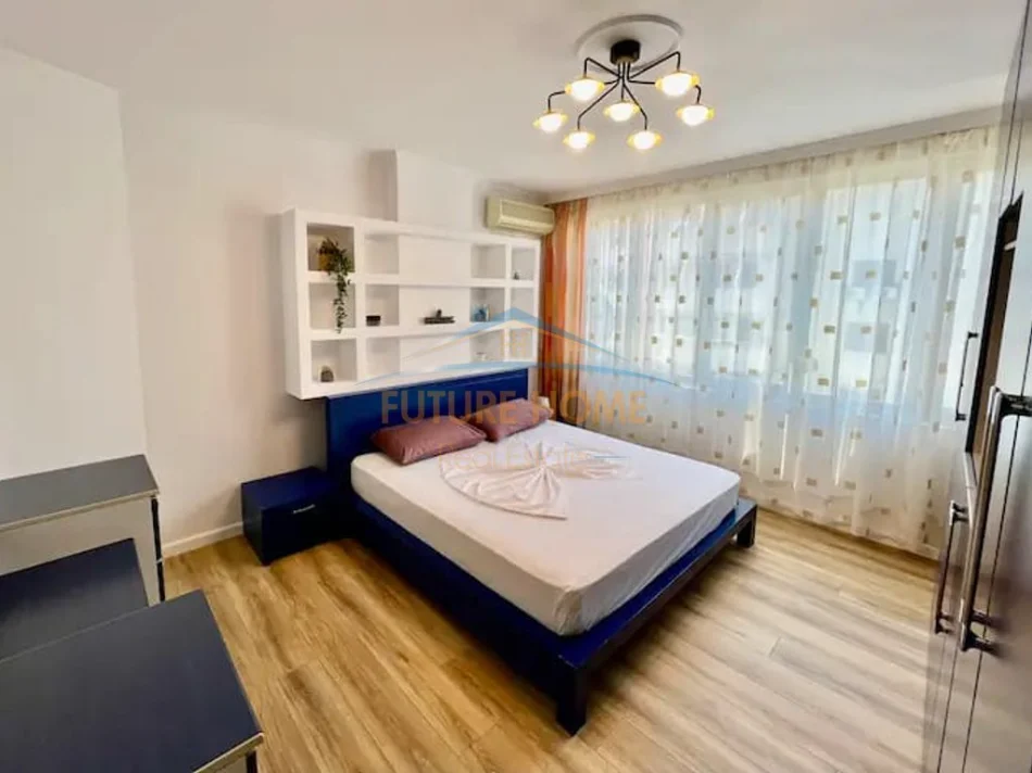 Tirane, jepet me qera apartament 2+1 Kati 11, 125 m² 1.000 € (Rruga e Elbasanit)