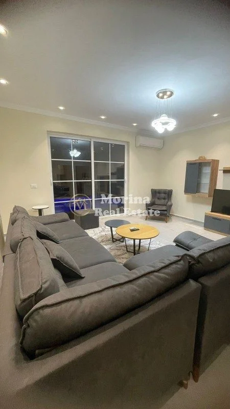 Tirane, jepet me qera apartament 2+1 Kati 1, 120 m² 1.000 € (Private Baldushk)