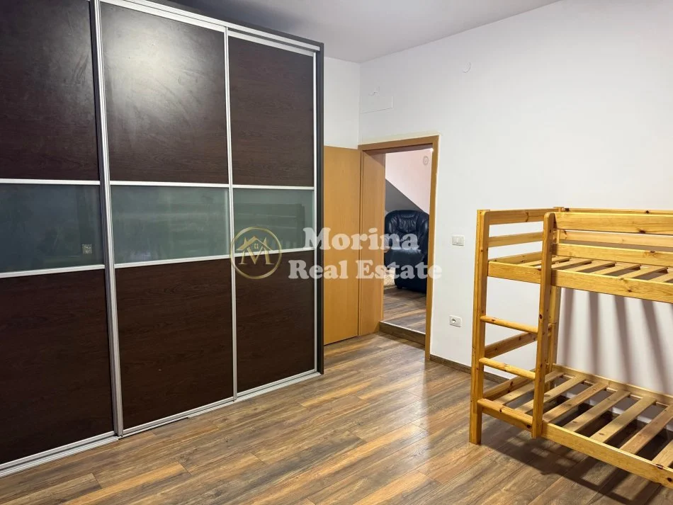 Tirane, jepet me qera apartament 2+1 Kati 1, 120 m² 650 € (Tregu Elektrik)