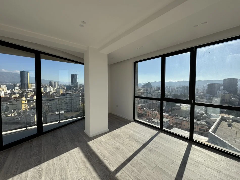 Tirane, jepet me qera apartament 2+1 Kati 12, 104 m² 1.000 € (Mine Peza)
