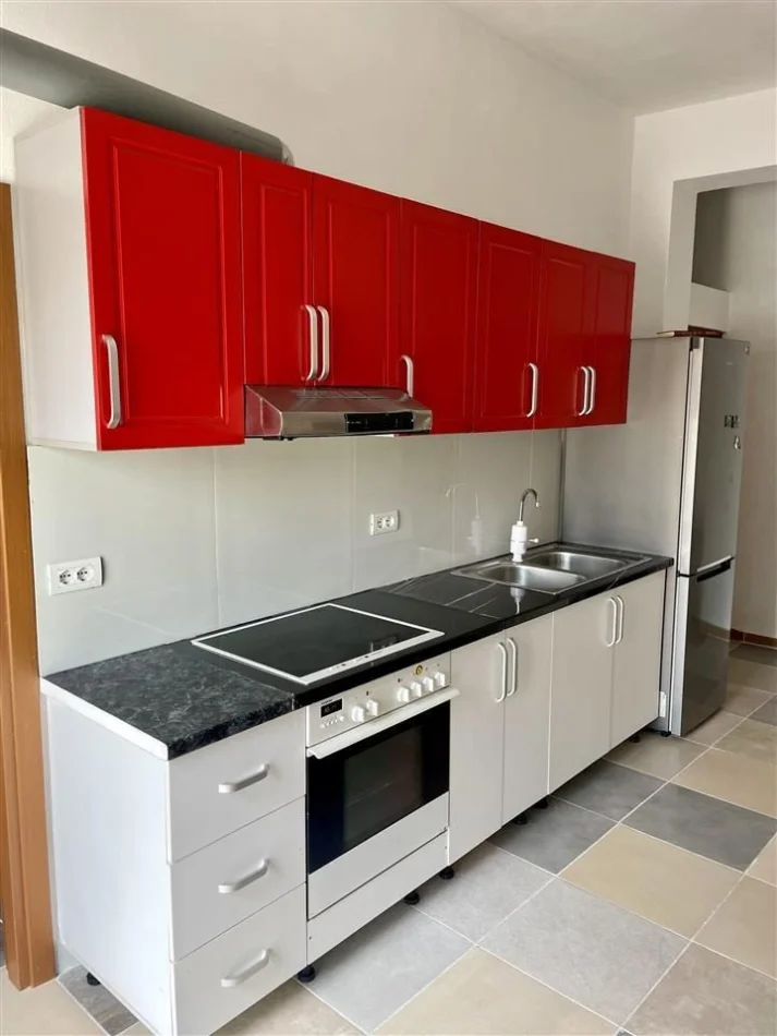 Tirane, jepet me qera apartament 2+1 Kati 1, 70 m² 400 € (5 Maji)