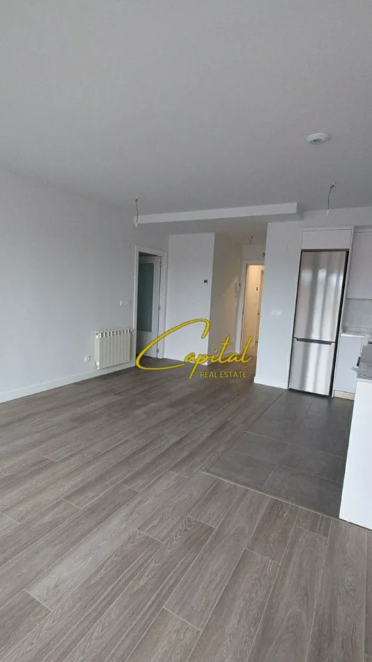 Tirane, jepet me qera apartament 2+1 Kati 1, 70 m² 450 € (YZBERISHT)