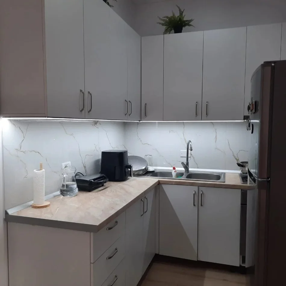 Tirane, jepet me qera apartament 2+1 Kati 1, 70 m² 450 € (Yzberisht)