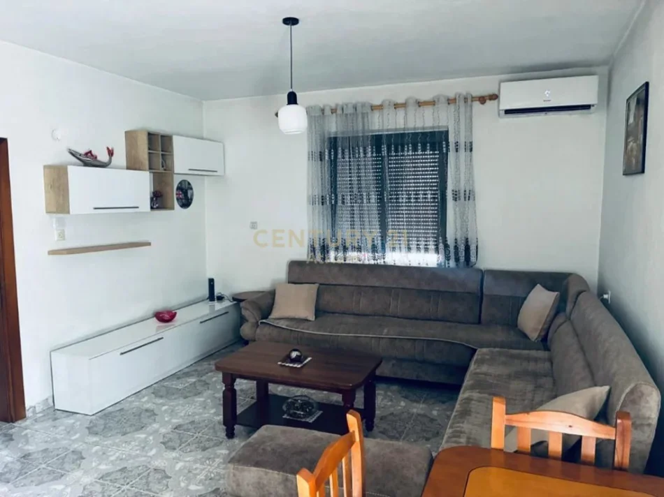 Tirane, jepet me qera apartament 2+1 Kati 1, 71 m² 500 €