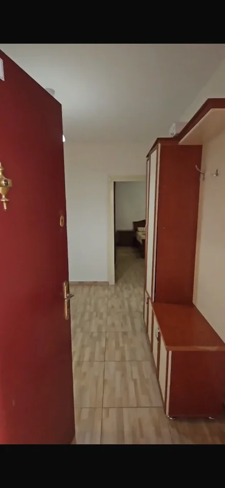 Tirane, jepet me qera apartament 2+1 Kati 1, 80 m² 450 € (Ali Dem prane Big Marketit)