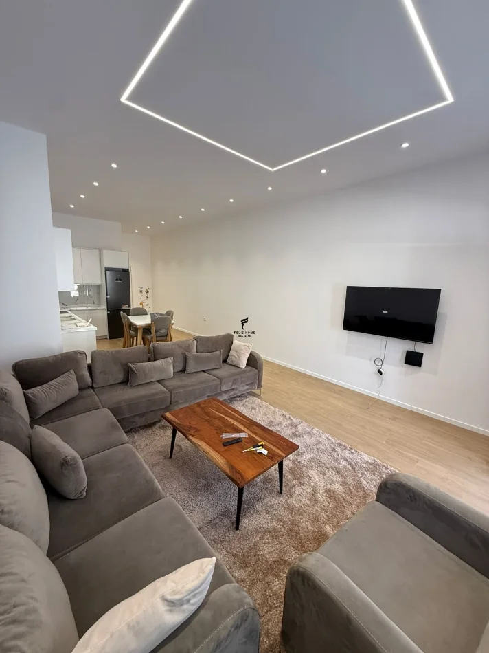 Tirane, jepet me qera apartament 2+1 Kati 1, 80 m² 600 € (KODRA E DIELLIT)