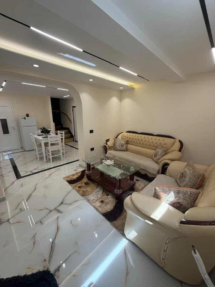 Tirane, jepet me qera apartament 2+1 Kati 1, 80 m² 800 € (RRUGA E ELBASANIT)