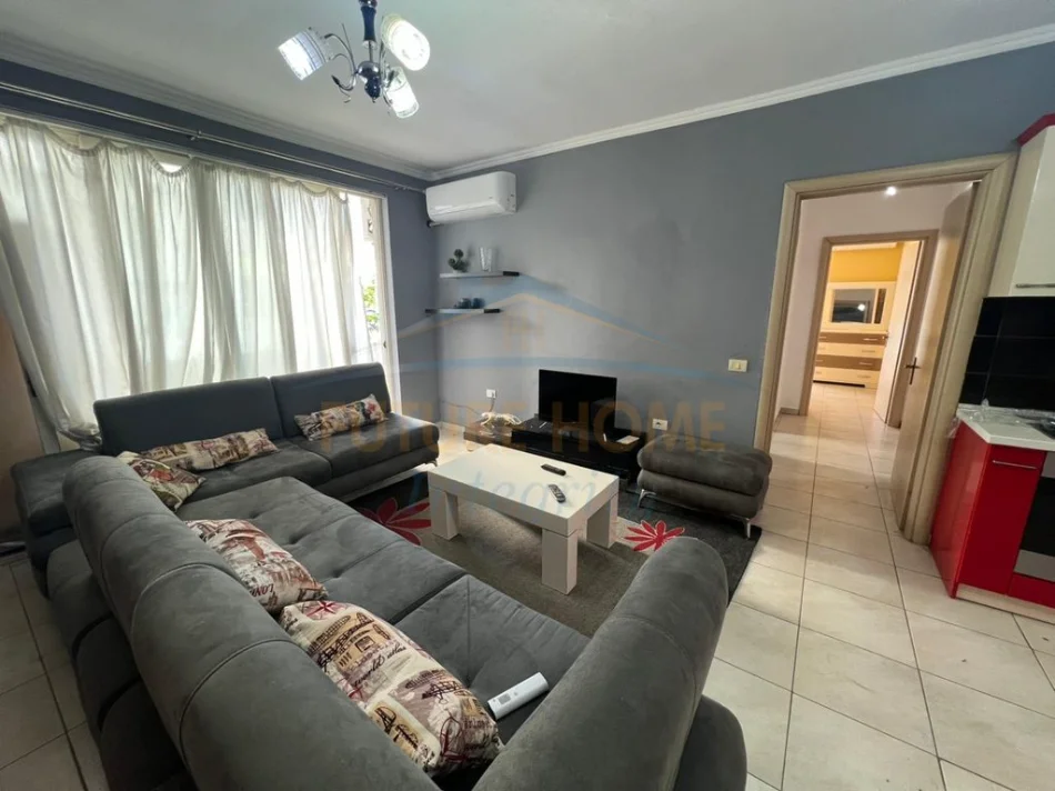 Tirane, jepet me qera apartament 2+1 Kati 1, 91 m² 570 € (ALI DEMI)