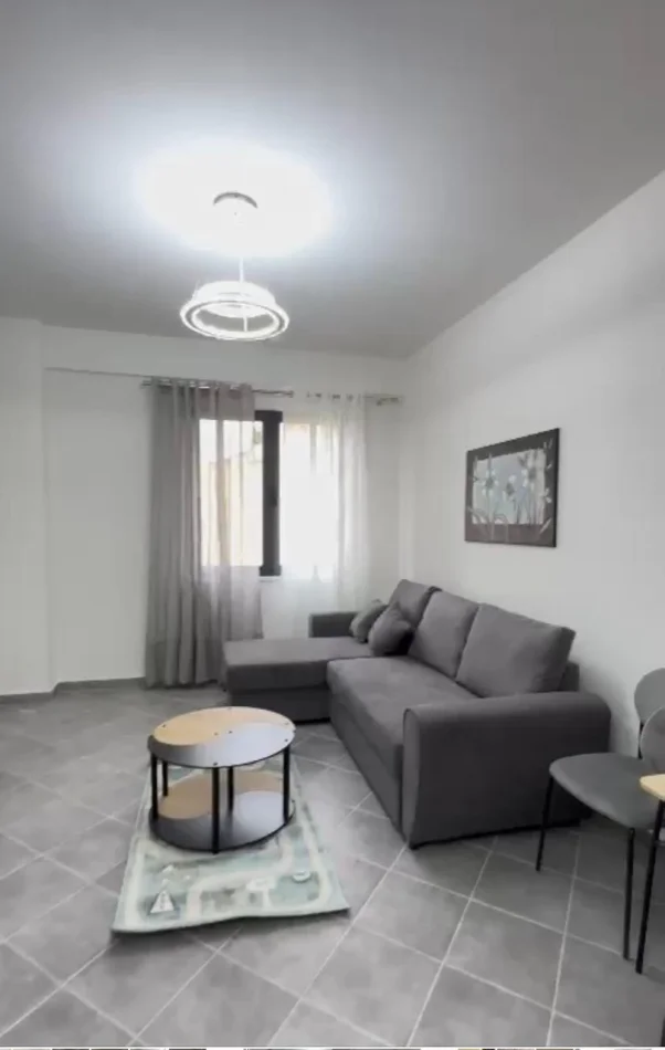 Tirane, jepet me qera apartament 2+1 Kati 1, 94 m² 800 € (Don Bosko )
