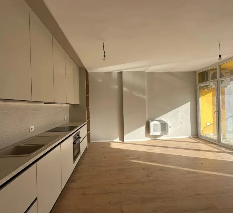 Tirane, jepet me qera apartament 2+1 Kati 2, 106 m² 500 € (Bulevardi i Ri)