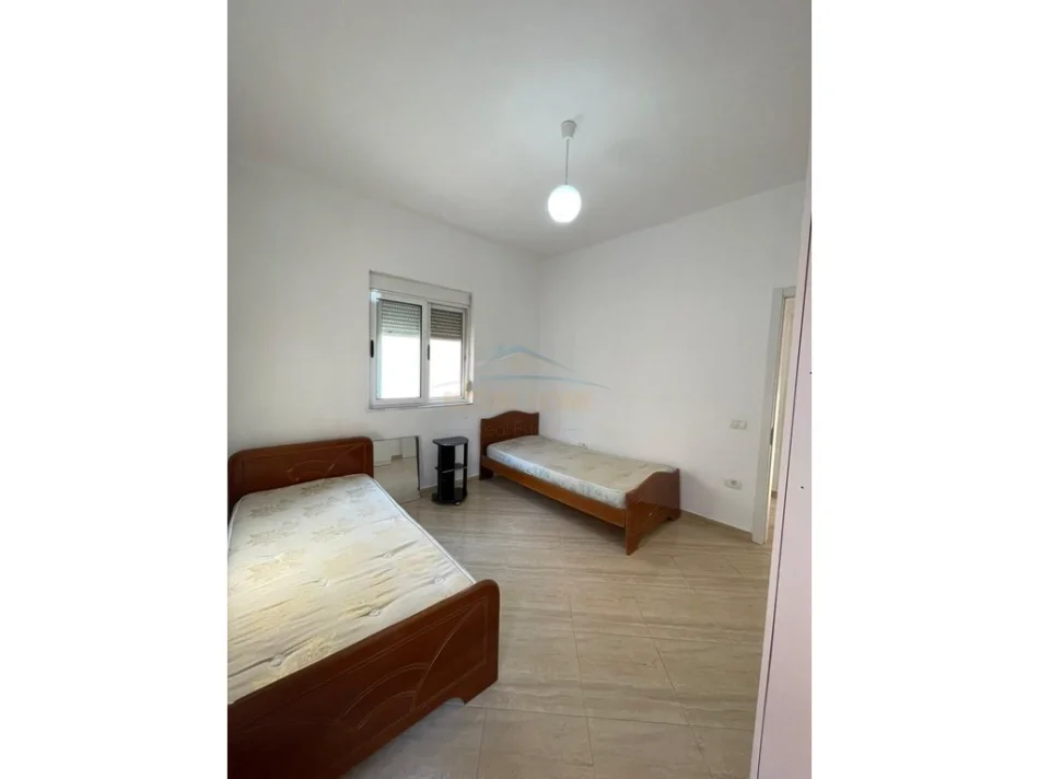 Tirane, jepet me qera apartament 2+1 Kati 2, 110 m² 400 € (Kodra e Priftit)