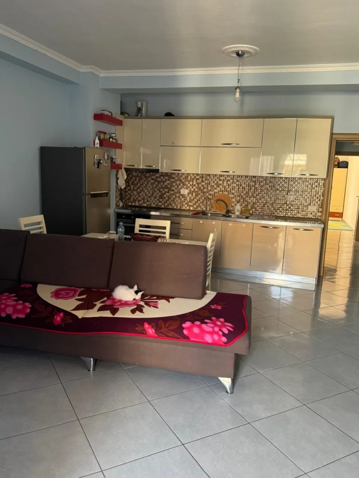 Tirane, jepet me qera apartament 2+1 Kati 2, 110 m² 470 € (Astir)