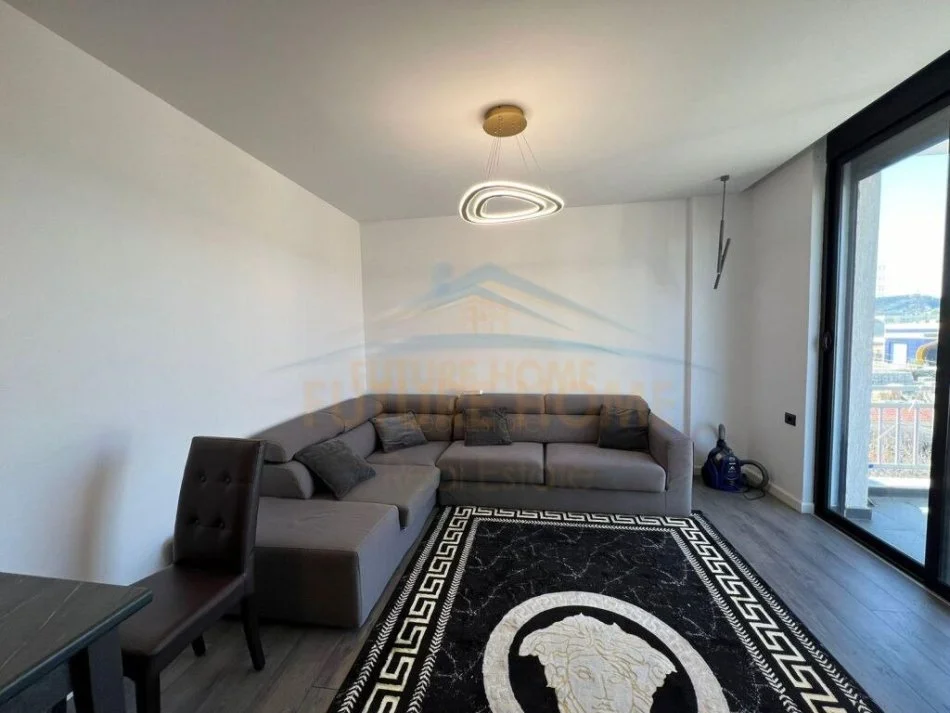 Tirane, jepet me qera apartament 2+1 Kati 2, 110 m² 500 € (Autostrada Tiranë-Durrës.)