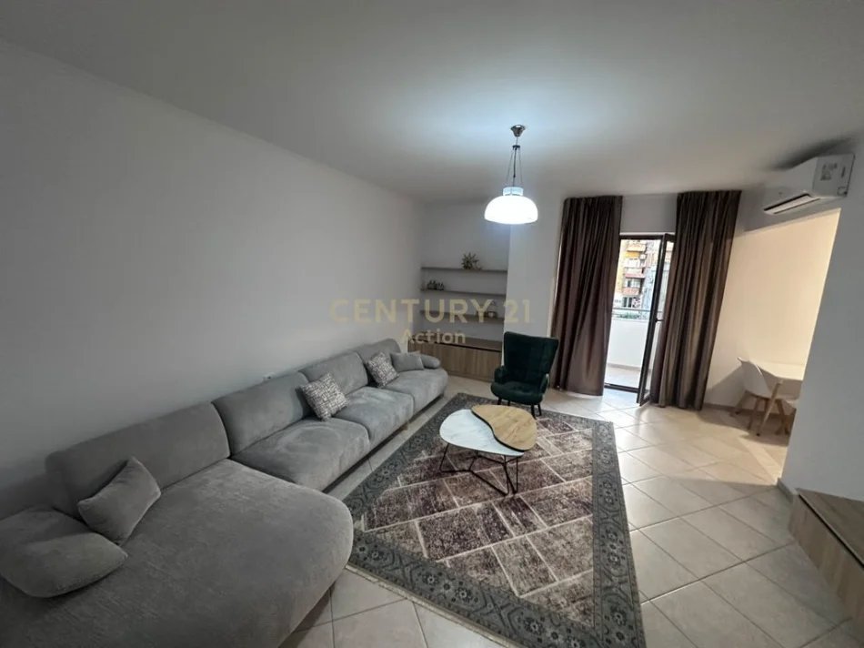 Tirane, jepet me qera apartament 2+1 Kati 2, 116 m² 800 € (Bulevardin Zogu i Pare)