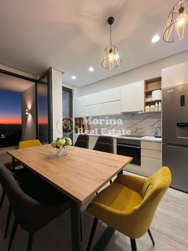Tirane, jepet me qera apartament 2+1 Kati 2, 120 m² 500 € (Dajt, Panorama)