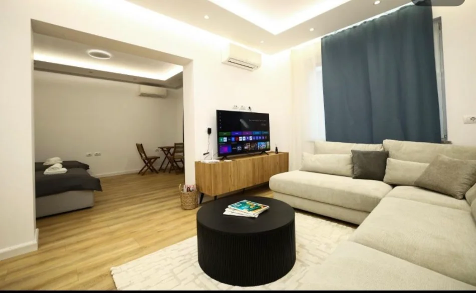 Tirane, jepet me qera apartament 2+1 Kati 2, 120 m² 940 € (mine peza)