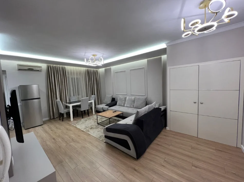 Tirane, jepet me qera apartament 2+1 Kati 2, 67 m² 600 € (KODRA E DIELLIT)
