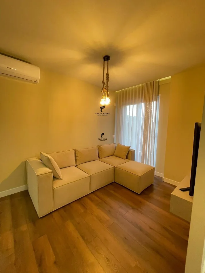 Tirane, jepet me qera apartament 2+1 Kati 2, 70 m² 700 € (SELITE)